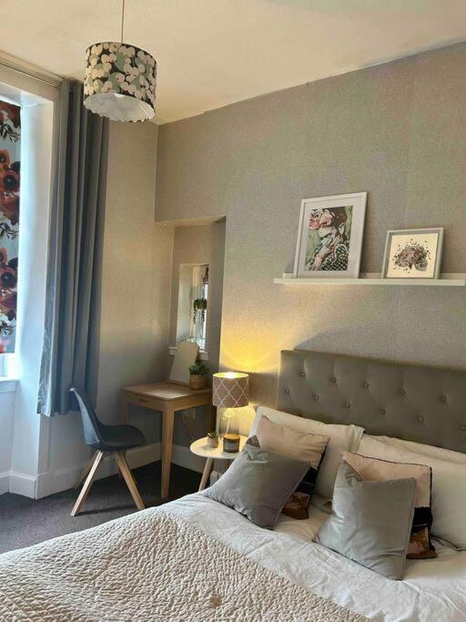 Large 2 Bedroom, Ground Floor Flat, Close To City EDI Eksteriør billede